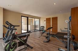 Luxe 2BR | Rooftop Pool | Gym | Coworking | Cinema