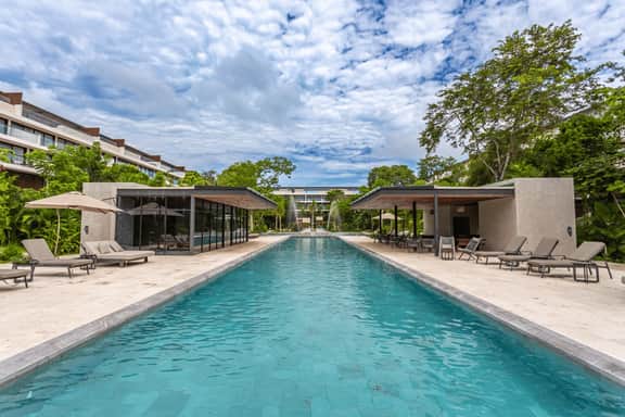2BR Penthouse Playacar | Private Rooftop & Pool