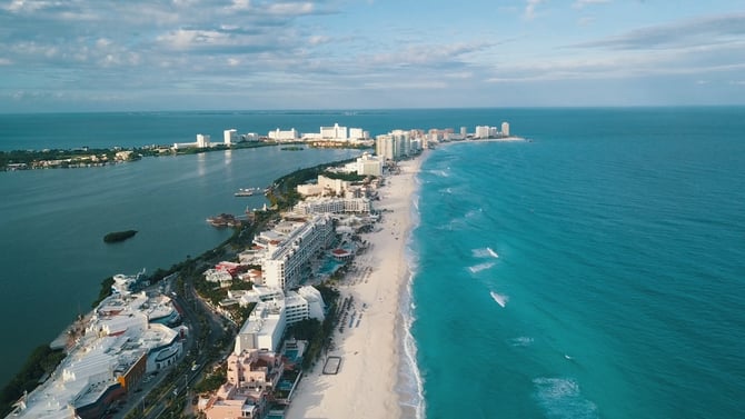 Tulum vs. Playa del Carmen: Where Should You Invest in 2026?